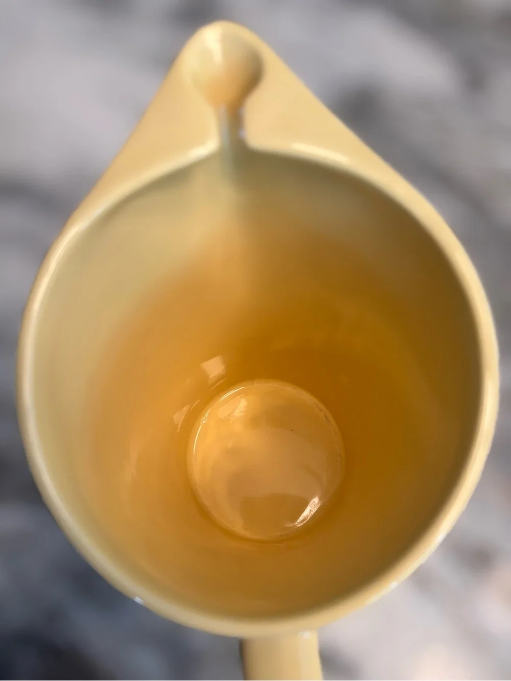 Dewar’s White Label Scotch Whisky yellow ceramic 7” pitcher